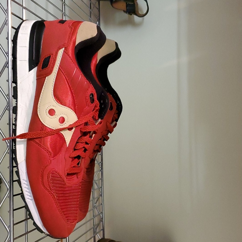 NEW Saucony Shadow 5000